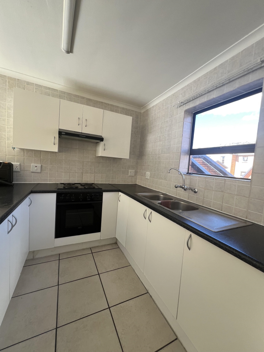 To Let 2 Bedroom Property for Rent in Sea Breeze Western Cape